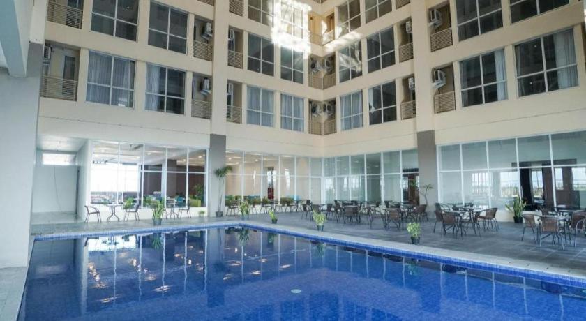 My Tower Hotel Surabaya Eksteriør bilde
