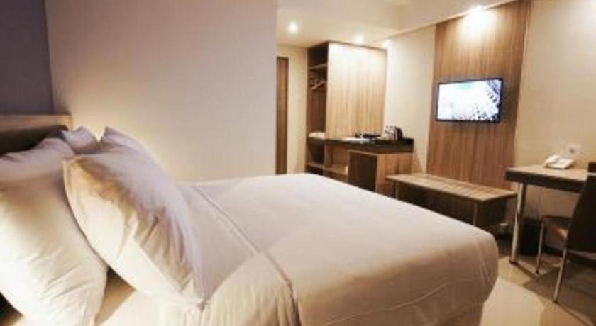 My Tower Hotel Surabaya Eksteriør bilde