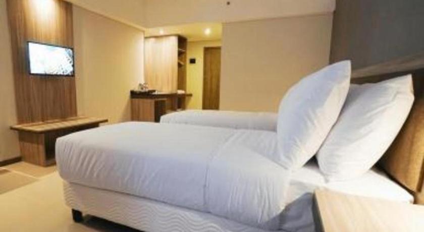 My Tower Hotel Surabaya Eksteriør bilde