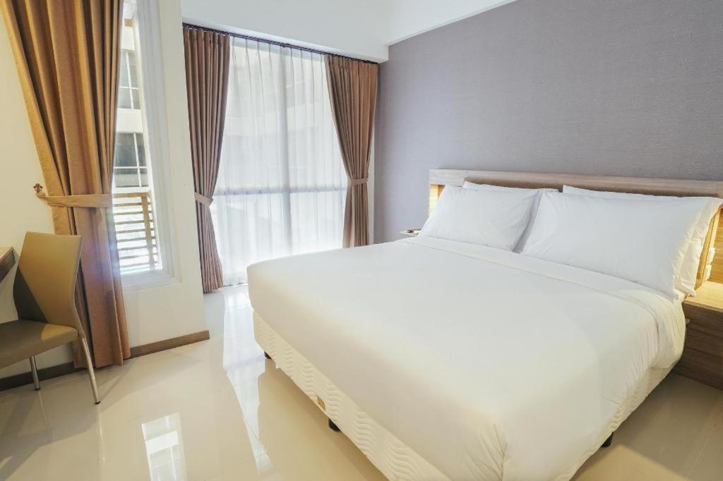My Tower Hotel Surabaya Eksteriør bilde